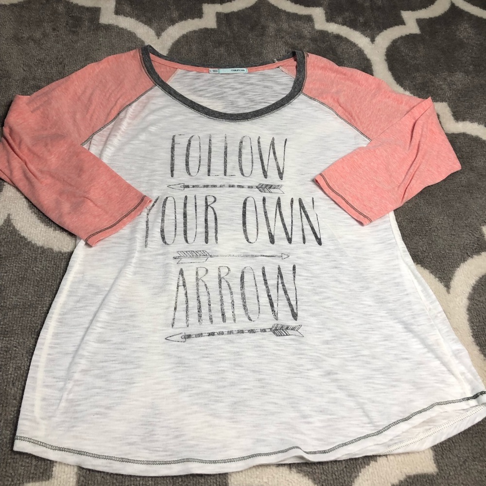 Maurices Tshirt Women Large White Heather Ragland Baseball Follow Your Own Arrow